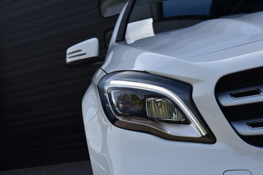Mercedes-Benz GLA 180 Business Solution AMG Pano Stoelvw