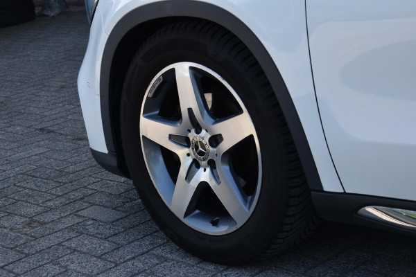 Mercedes-Benz GLA 180 Business Solution AMG Pano Stoelvw