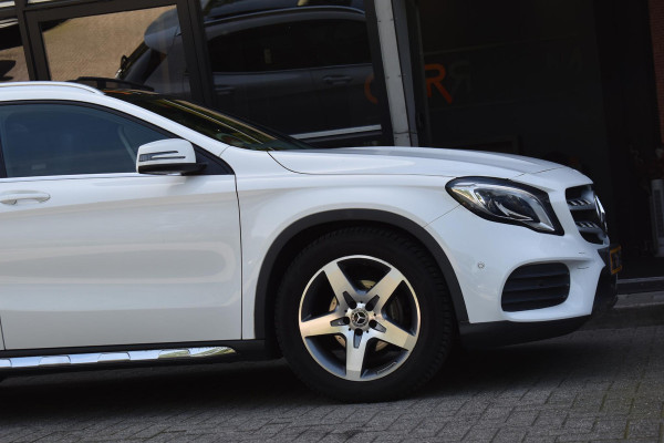 Mercedes-Benz GLA 180 Business Solution AMG Pano Stoelvw