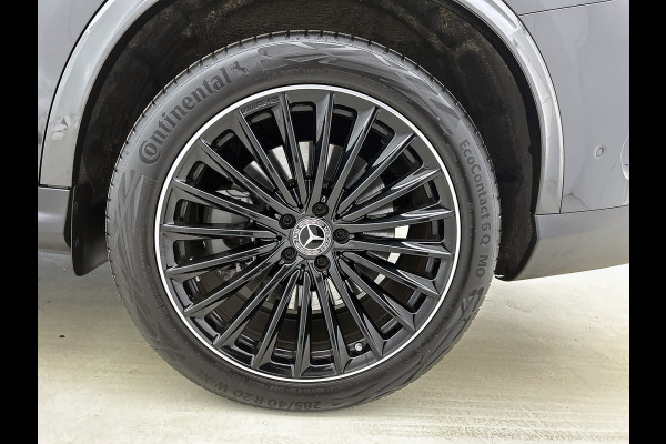 Mercedes-Benz GLC Coupé 300 e 4MATIC AMG Plug-In Hybride multispaaks lichtymetalen velgen | Navigatie | Treeplanken | Parking support met camera | Inclusief 24 maanden MB Certified garantie voor Europa.
