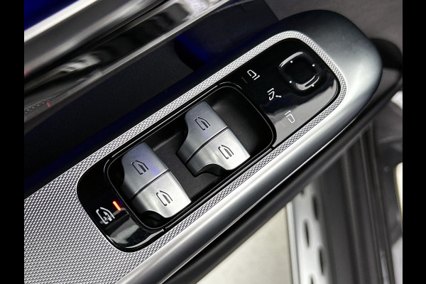 Mercedes-Benz GLC Coupé 300 e 4MATIC AMG Plug-In Hybride multispaaks lichtymetalen velgen | Navigatie | Treeplanken | Parking support met camera | Inclusief 24 maanden MB Certified garantie voor Europa.