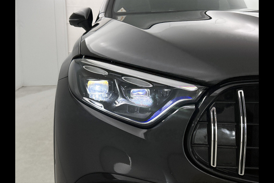 Mercedes-Benz GLC Coupé 300 e 4MATIC AMG Plug-In Hybride multispaaks lichtymetalen velgen | Navigatie | Treeplanken | Parking support met camera | Inclusief 24 maanden MB Certified garantie voor Europa.
