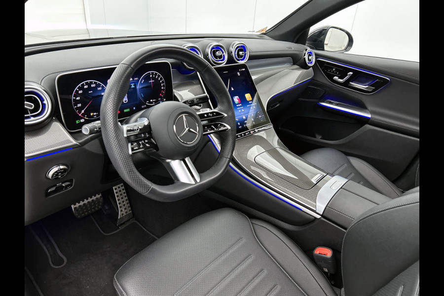 Mercedes-Benz GLC Coupé 300 e 4MATIC AMG Plug-In Hybride multispaaks lichtymetalen velgen | Navigatie | Treeplanken | Parking support met camera | Inclusief 24 maanden MB Certified garantie voor Europa.