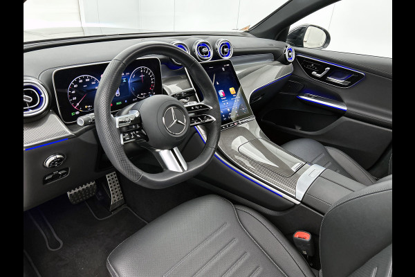 Mercedes-Benz GLC Coupé 300 e 4MATIC AMG Plug-In Hybride multispaaks lichtymetalen velgen | Navigatie | Treeplanken | Parking support met camera | Inclusief 24 maanden MB Certified garantie voor Europa.