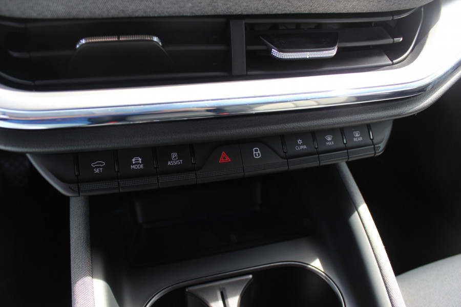Škoda ENYAQ iV 80 Limited Edition / SOH 93,3% / Camera / Warmtepomp / CarPlay / Keyless / 19'' / Dodehoek / Stoel+Stuurverwarming / DAB / ACC