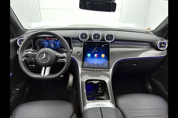 Mercedes-Benz GLC Coupé 300 e 4MATIC AMG Plug-In Hybride multispaaks lichtymetalen velgen | Navigatie | Treeplanken | Parking support met camera | Inclusief 24 maanden MB Certified garantie voor Europa.