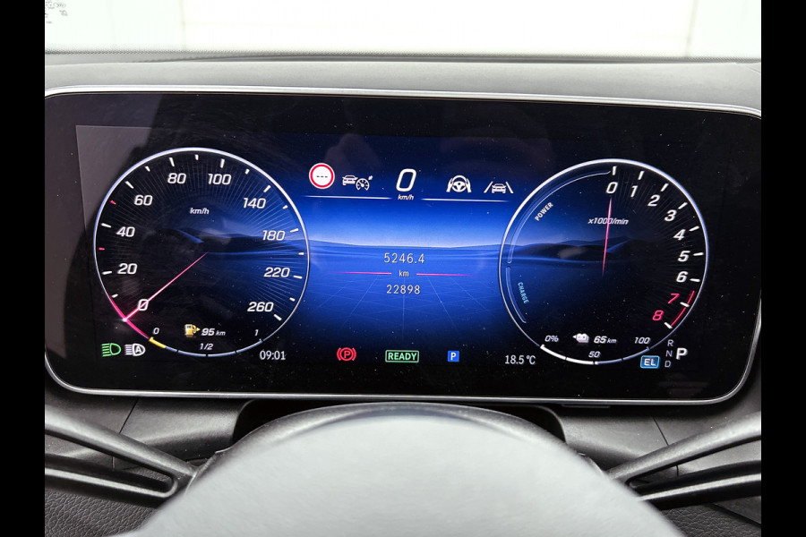 Mercedes-Benz GLC Coupé 300 e 4MATIC AMG Plug-In Hybride multispaaks lichtymetalen velgen | Navigatie | Treeplanken | Parking support met camera | Inclusief 24 maanden MB Certified garantie voor Europa.