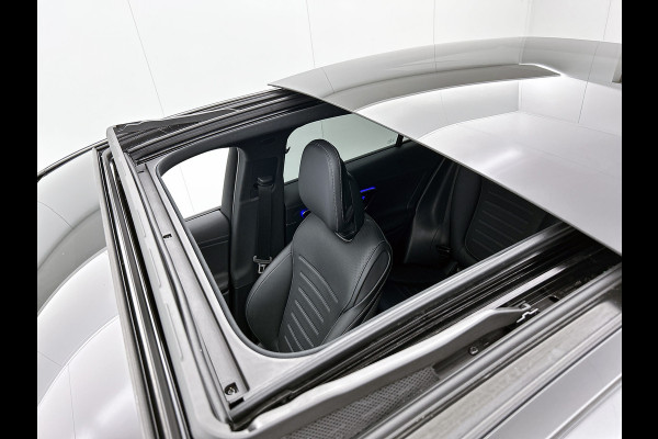 Mercedes-Benz GLC Coupé 300 e 4MATIC AMG Plug-In Hybride multispaaks lichtymetalen velgen | Navigatie | Treeplanken | Parking support met camera | Inclusief 24 maanden MB Certified garantie voor Europa.