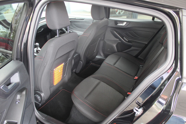 Ford FOCUS Wagon 1.0 EcoBoost Hybrid ST Line X | Trekhaak | BLIS | Winterpack | Adaptieve cruise