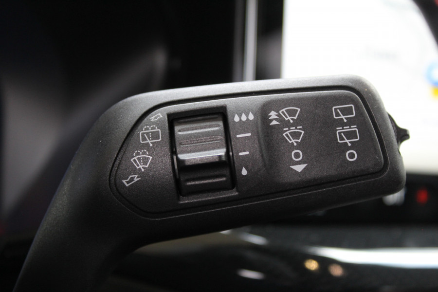 Ford FOCUS Wagon 1.0 EcoBoost Hybrid ST Line X | Trekhaak | BLIS | Winterpack | Adaptieve cruise