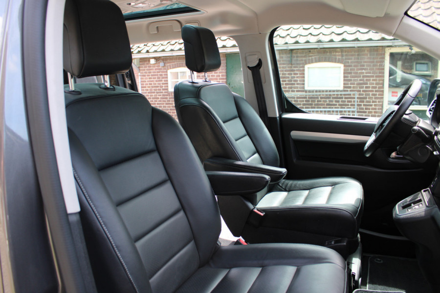 Opel Zafira-e Life L3H1 Innovation 75 kWh SOh 94,8% 7-PERS LEER PANO TREKHAAK 85000KM!!!