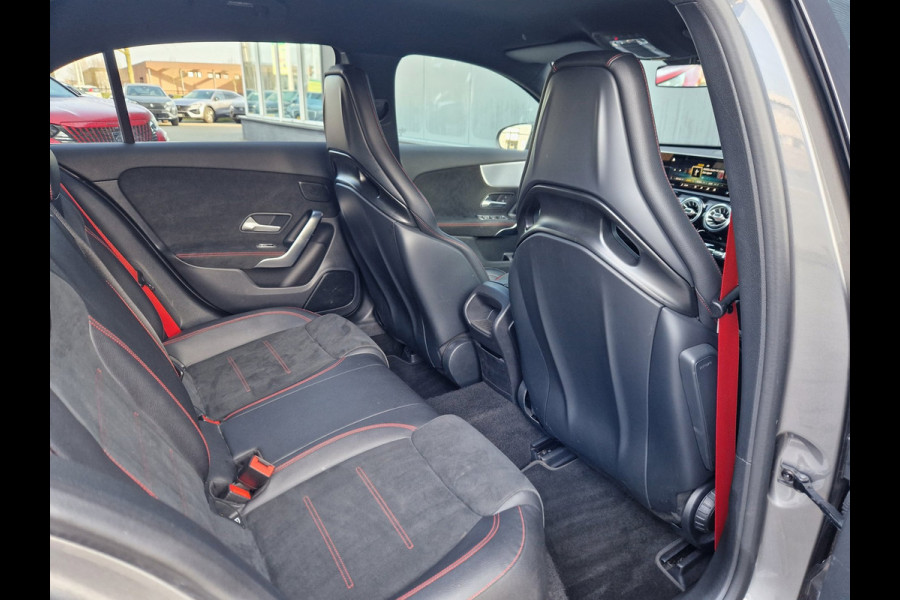 Mercedes-Benz A-Klasse AMG 35 4MATIC Edition 1
