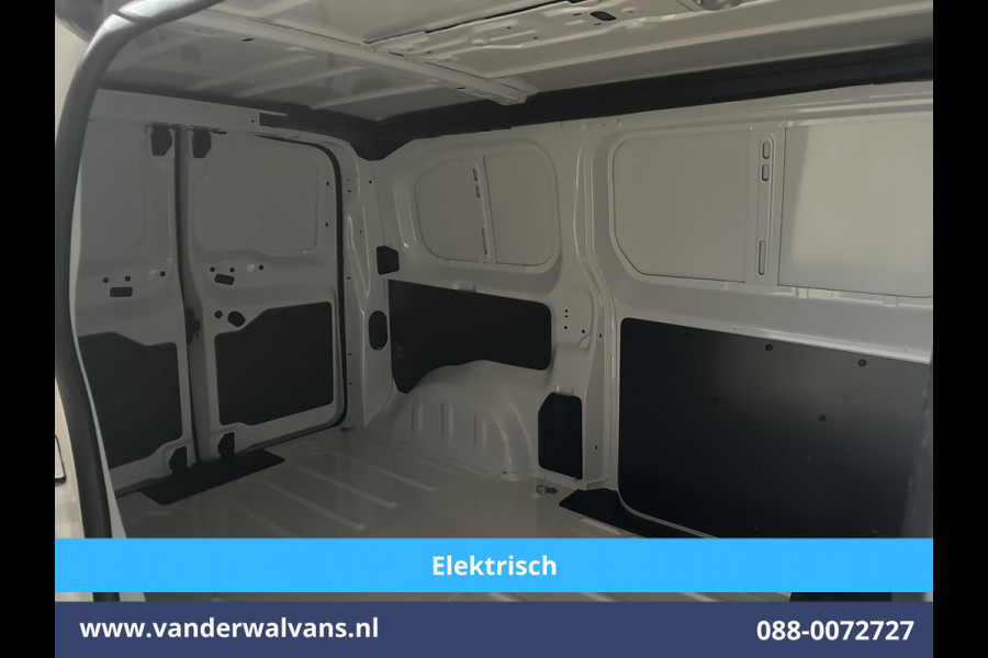 Opel Vivaro-e 136pk Automaat L2H1 50 kWh Elektrisch Airco | Camera | Navigatie | Apple Carplay Android Auto, Cruisecontrol, Parkeersensoren, Trekhaak, Bijrijdersbank