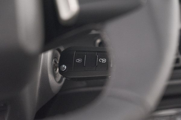 Citroën Ë-C3 Aircross Plus 113pk Extended Range 54 kWh | 11 KW Lader | Camera | Apple CarPlay | Parkeersensoren