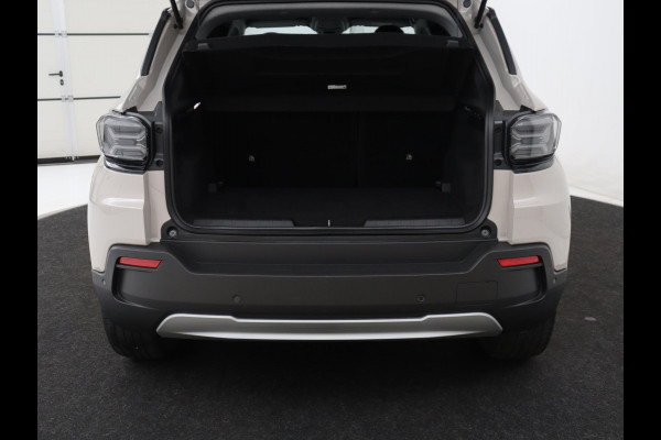 Jeep Avenger Avenger 54 kWh | SOH 97,6% | 3 Fase | Carplay | Adaptive cruise | Camera | Half leer | LM | LED | Climate control | Parkeersensoren