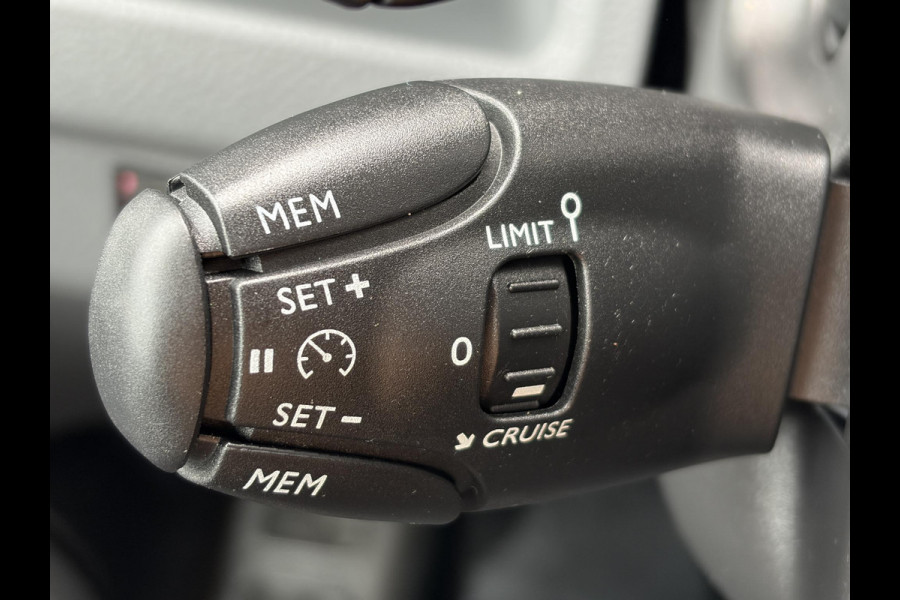 Citroën Jumpy 2.0 HDI 180*AUTOM.*NAVI*CRUISE*CAM*TEL*LED*PDC*