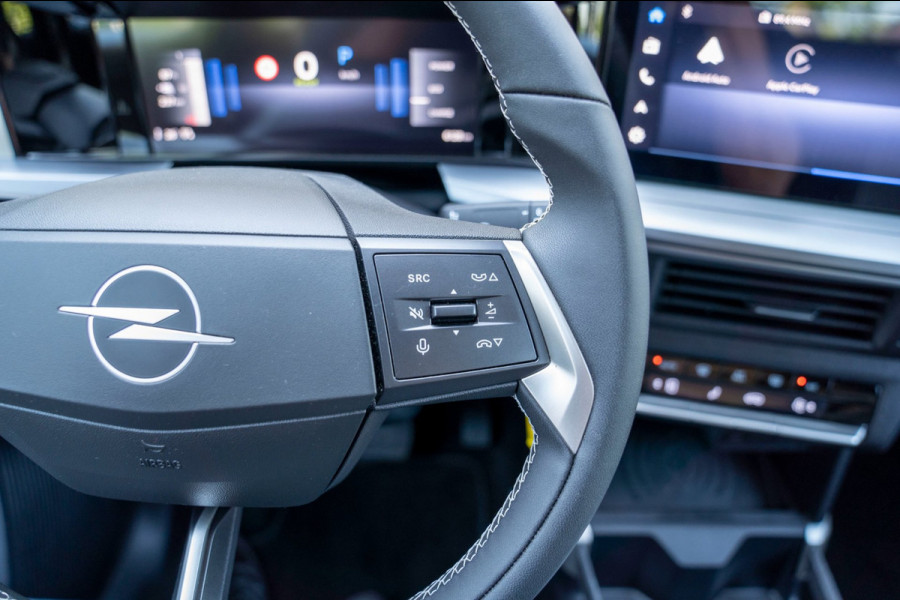 Opel Frontera Electric GS 44 kWh|Prijs incl. 12 mnd garantie|PDC Camera DAB Carplay LMV Blind spot NAV Bluetooth