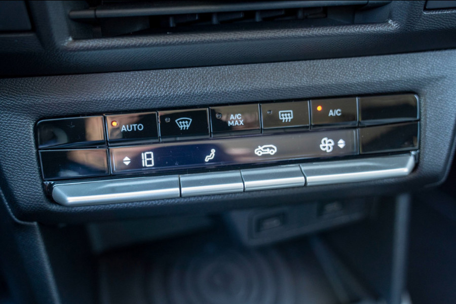 Opel Frontera Electric GS 44 kWh|Prijs incl. 12 mnd garantie|PDC Camera DAB Carplay LMV Blind spot NAV Bluetooth