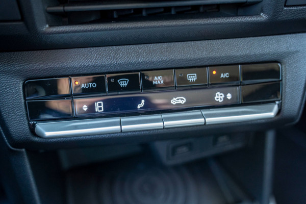 Opel Frontera Electric GS 44 kWh|Prijs incl. 12 mnd garantie|PDC Camera DAB Carplay LMV Blind spot NAV Bluetooth