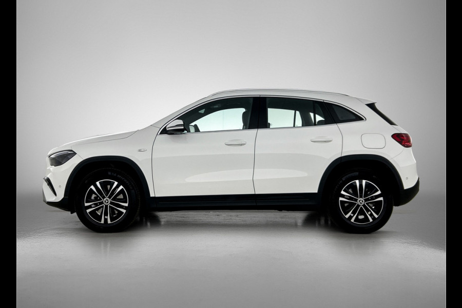 Mercedes-Benz GLA 250 e Plug-In Hybride Inclusief 24 maanden MB Certified garantie voor Europa.