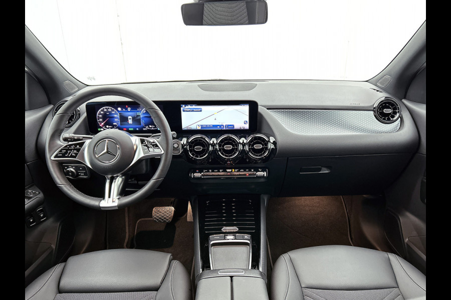 Mercedes-Benz GLA 250 e Plug-In Hybride Inclusief 24 maanden MB Certified garantie voor Europa.