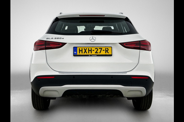 Mercedes-Benz GLA 250 e Plug-In Hybride Inclusief 24 maanden MB Certified garantie voor Europa.
