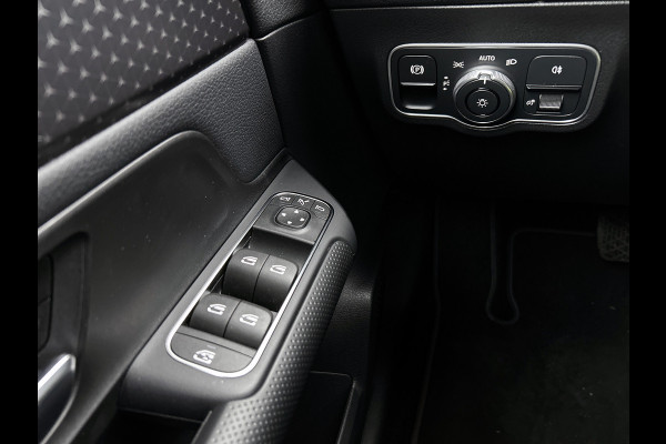 Mercedes-Benz GLA 250 e Plug-In Hybride Inclusief 24 maanden MB Certified garantie voor Europa.