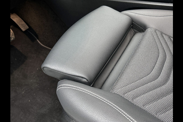 Mercedes-Benz GLA 250 e Plug-In Hybride Inclusief 24 maanden MB Certified garantie voor Europa.