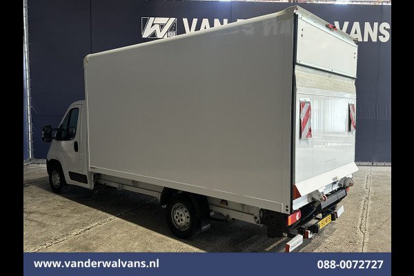 Peugeot Boxer 2.2 BlueHDi 141pk Bakwagen 436cm Lang Laadklep Euro6 Airco | Camera | Cruisecontrol | 1085kg laadvermogen Bijrijdersbank.