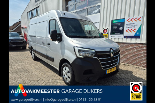 Renault Master T 35 2,3 dCi 135 Pk Euro 6 L2H2 38.690 Km Trekhaak PDC 3 Zits