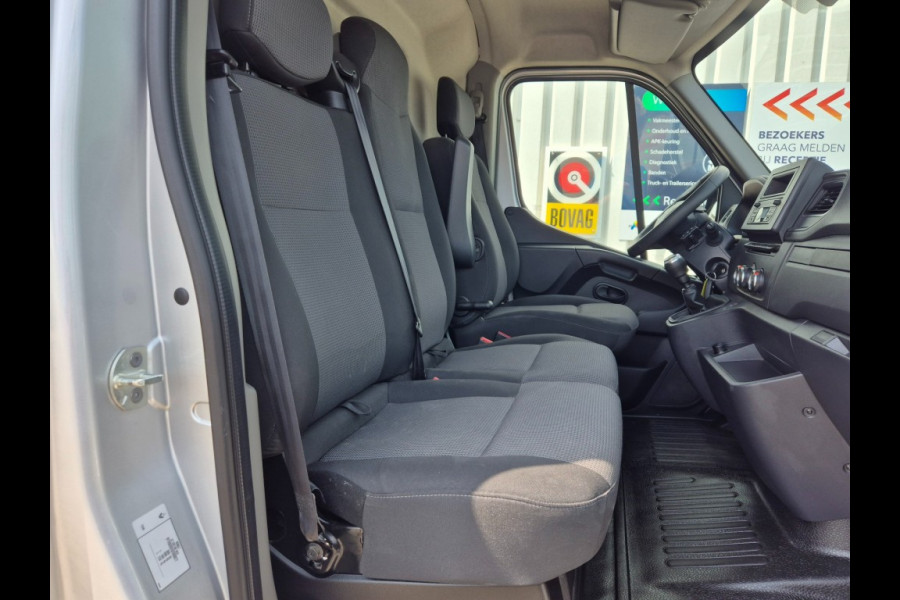 Renault Master T 35 2,3 dCi 135 Pk Euro 6 L2H2 38.690 Km Trekhaak PDC 3 Zits