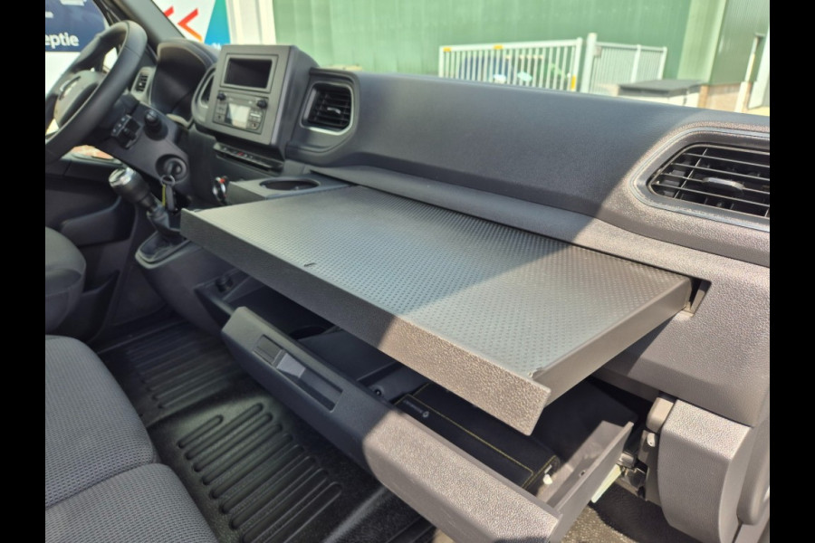 Renault Master T 35 2,3 dCi 135 Pk Euro 6 L2H2 38.690 Km Trekhaak PDC 3 Zits