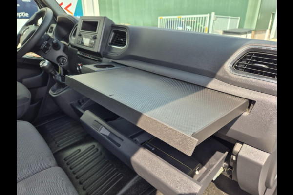 Renault Master T 35 2,3 dCi 135 Pk Euro 6 L2H2 38.690 Km Trekhaak PDC 3 Zits