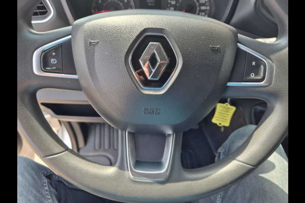 Renault Master T 35 2,3 dCi 135 Pk Euro 6 L2H2 38.690 Km Trekhaak PDC 3 Zits