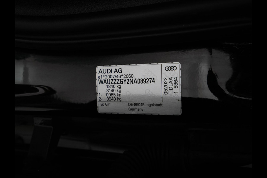 Audi A3 Limousine 30 TFSI S-Line Edition (INCL-BTW) Aut. *PANO | LEATHER-FABRIC | FULL-LED | AMBIENTLIGHT | SPORTSEATS | DIGI-COCKPIT | NAVI-FULLMAP | PRIVACYGLASS | SHIFTPADDLES | DAB+ | CRUISE | KEYLESS | PDC | 18"ALU*