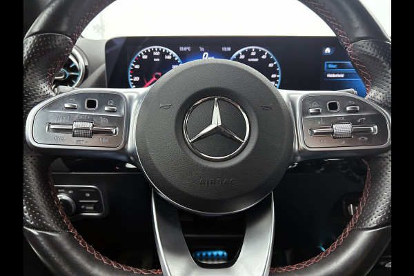 Mercedes-Benz GLA 250 e Business AMG Plug-In Hybride 5 spaaks lichtmetalen velgen | MBUX wide screen| Navigatie | elect bed. voorstoelen met memory | Trekhaak | parking support met camera | Inclusief 24 maanden Mercedes-Benz Certified garantie voor Europa.