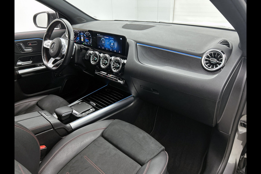 Mercedes-Benz GLA 250 e Business AMG Plug-In Hybride 5 spaaks lichtmetalen velgen | MBUX wide screen| Navigatie | elect bed. voorstoelen met memory | Trekhaak | parking support met camera | Inclusief 24 maanden Mercedes-Benz Certified garantie voor Europa.
