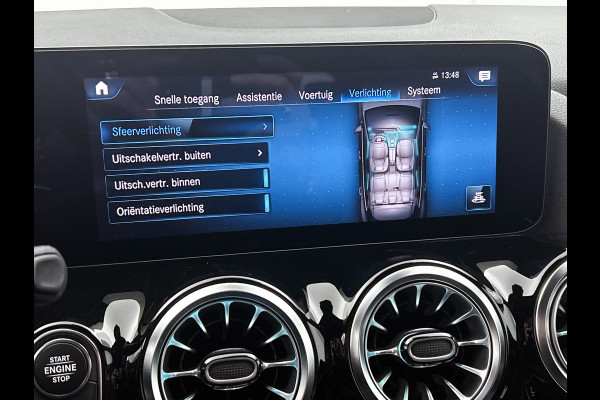 Mercedes-Benz GLA 250 e Business AMG Plug-In Hybride 5 spaaks lichtmetalen velgen | MBUX wide screen| Navigatie | elect bed. voorstoelen met memory | Trekhaak | parking support met camera | Inclusief 24 maanden Mercedes-Benz Certified garantie voor Europa.