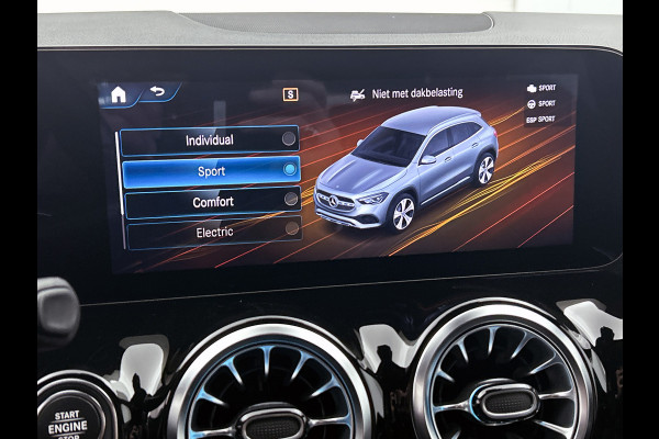 Mercedes-Benz GLA 250 e Business AMG Plug-In Hybride 5 spaaks lichtmetalen velgen | MBUX wide screen| Navigatie | elect bed. voorstoelen met memory | Trekhaak | parking support met camera | Inclusief 24 maanden Mercedes-Benz Certified garantie voor Europa.