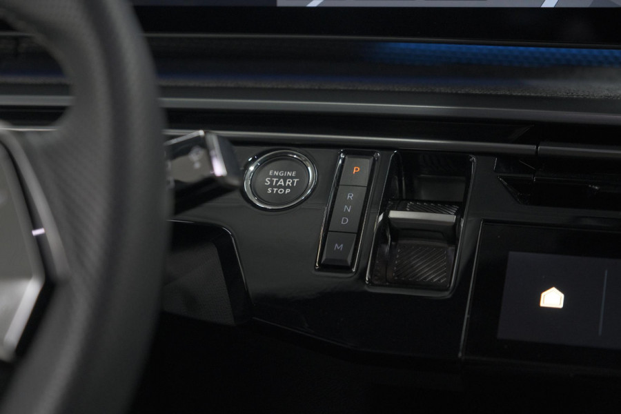 Peugeot 5008 1.2 Hybrid 136 GT 7p | 360 Camera | Panoramadak | Elektrische Kofferklep | Winterpakket