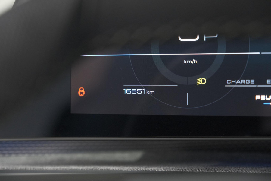 Peugeot 5008 1.2 Hybrid 136 GT 7p | 360 Camera | Panoramadak | Elektrische Kofferklep | Winterpakket