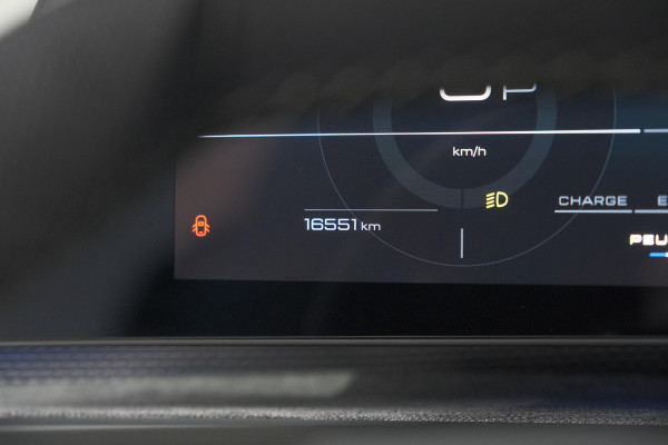 Peugeot 5008 1.2 Hybrid 136 GT 7p | 360 Camera | Panoramadak | Elektrische Kofferklep | Winterpakket