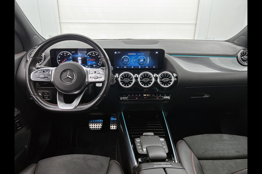 Mercedes-Benz GLA 250 e Business AMG Plug-In Hybride 5 spaaks lichtmetalen velgen | MBUX wide screen| Navigatie | elect bed. voorstoelen met memory | Trekhaak | parking support met camera | Inclusief 24 maanden Mercedes-Benz Certified garantie voor Europa.