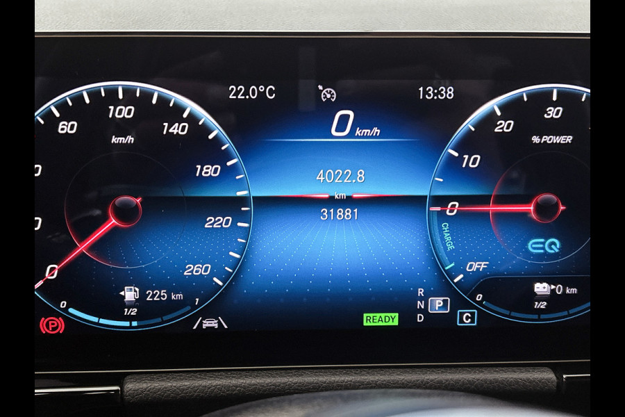 Mercedes-Benz GLA 250 e Business AMG Plug-In Hybride 5 spaaks lichtmetalen velgen | MBUX wide screen| Navigatie | elect bed. voorstoelen met memory | Trekhaak | parking support met camera | Inclusief 24 maanden Mercedes-Benz Certified garantie voor Europa.