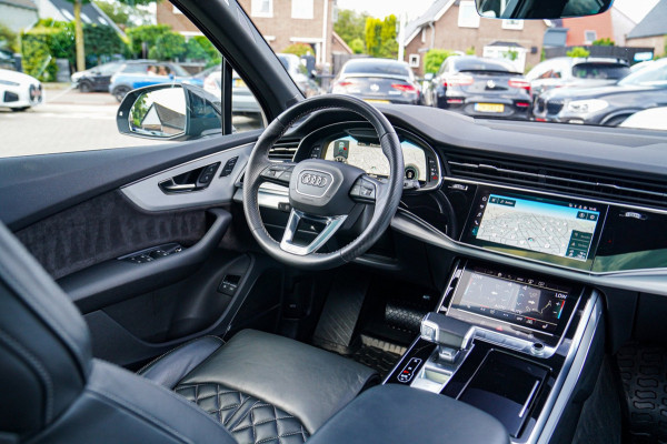Audi Q7 55 TFSI e quattro Pro Line S | Panorama | Adaptieve Cruise Control | Lane Assist | Bang&Olufsen | RS Zetels | Trekhaak |