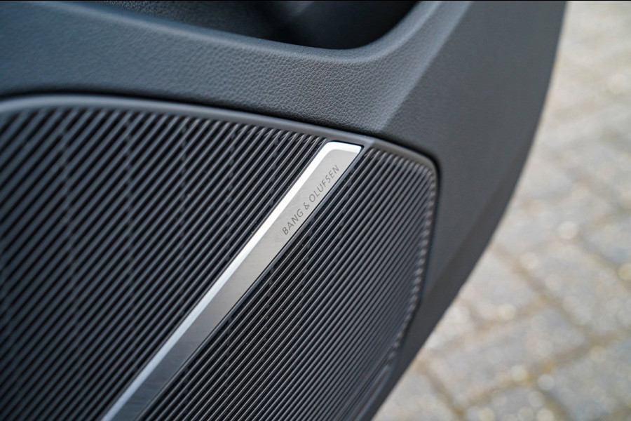 Audi Q7 55 TFSI e quattro Pro Line S | Panorama | Adaptieve Cruise Control | Lane Assist | Bang&Olufsen | RS Zetels | Trekhaak |