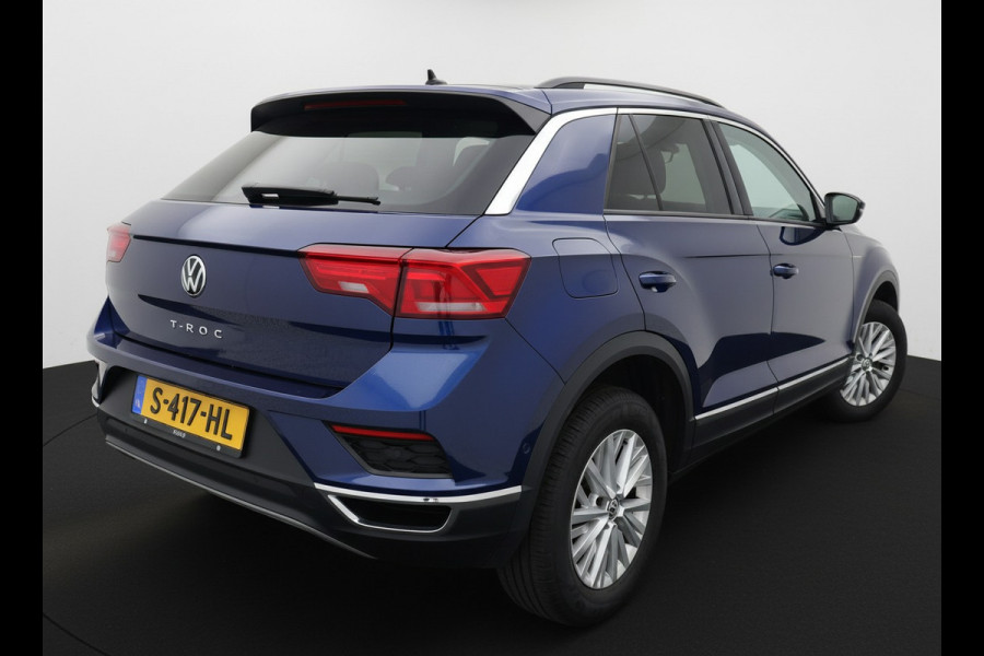 Volkswagen T-Roc TSI 115PK STYLE BUSINESS CAMERA/CARPLAY/STUURVERW./ELEKTR.KLEP