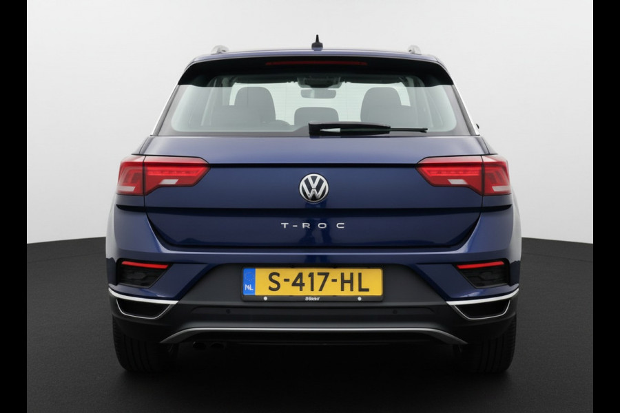 Volkswagen T-Roc TSI 115PK STYLE BUSINESS CAMERA/CARPLAY/STUURVERW./ELEKTR.KLEP