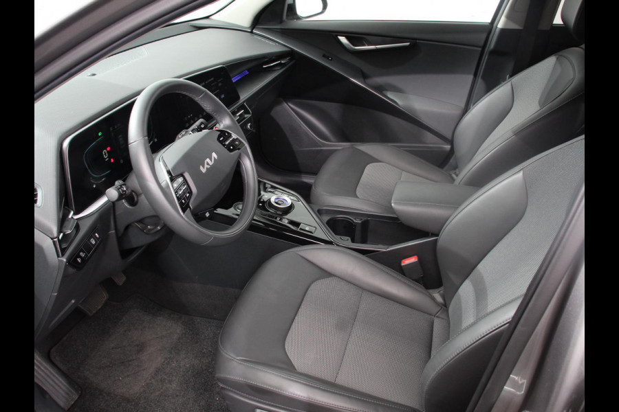 Kia Niro 1.6 GDi Hybrid DynamicLine DEMO ! Navigatie Apple Carplay Android Auto Camera Parkeersensoren Adaptive Cruise Control Dodehoekdetectie Climate Control Lichtmetalen velgen