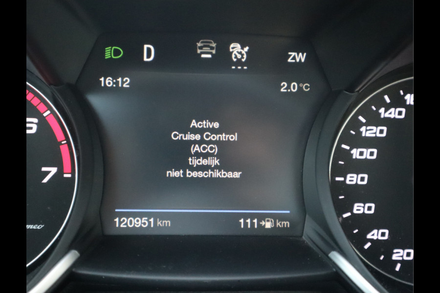 Alfa Romeo Giulia 2.0T Super Adaptive CC / Navi/ Camera /Pdc / Carplay /Stoel/Stuurverw / Automaat Gechipt